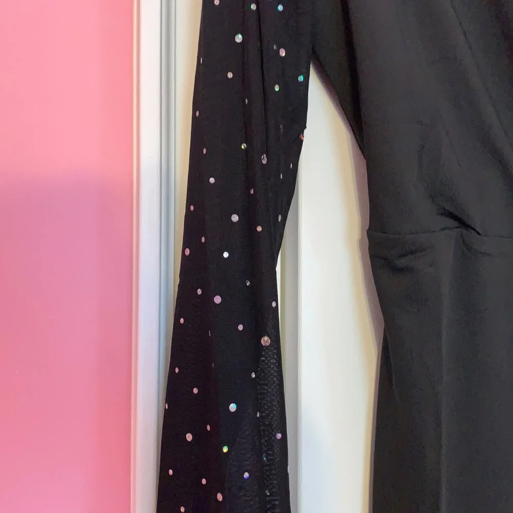 HOST PICK❣️Women’s Glitter/Mesh/Feather sleeve Party Dress XS - Picture 4 of 9